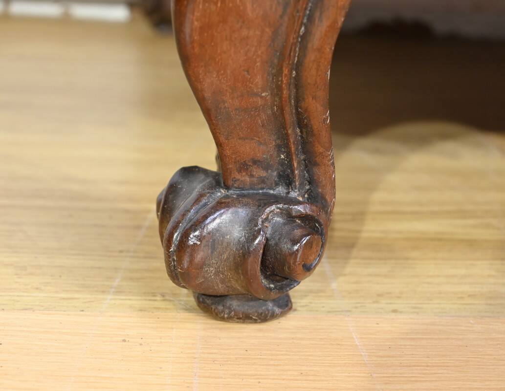 Nantes Commode from Port in Cuban Mahogany – 2nd part of the 18th century