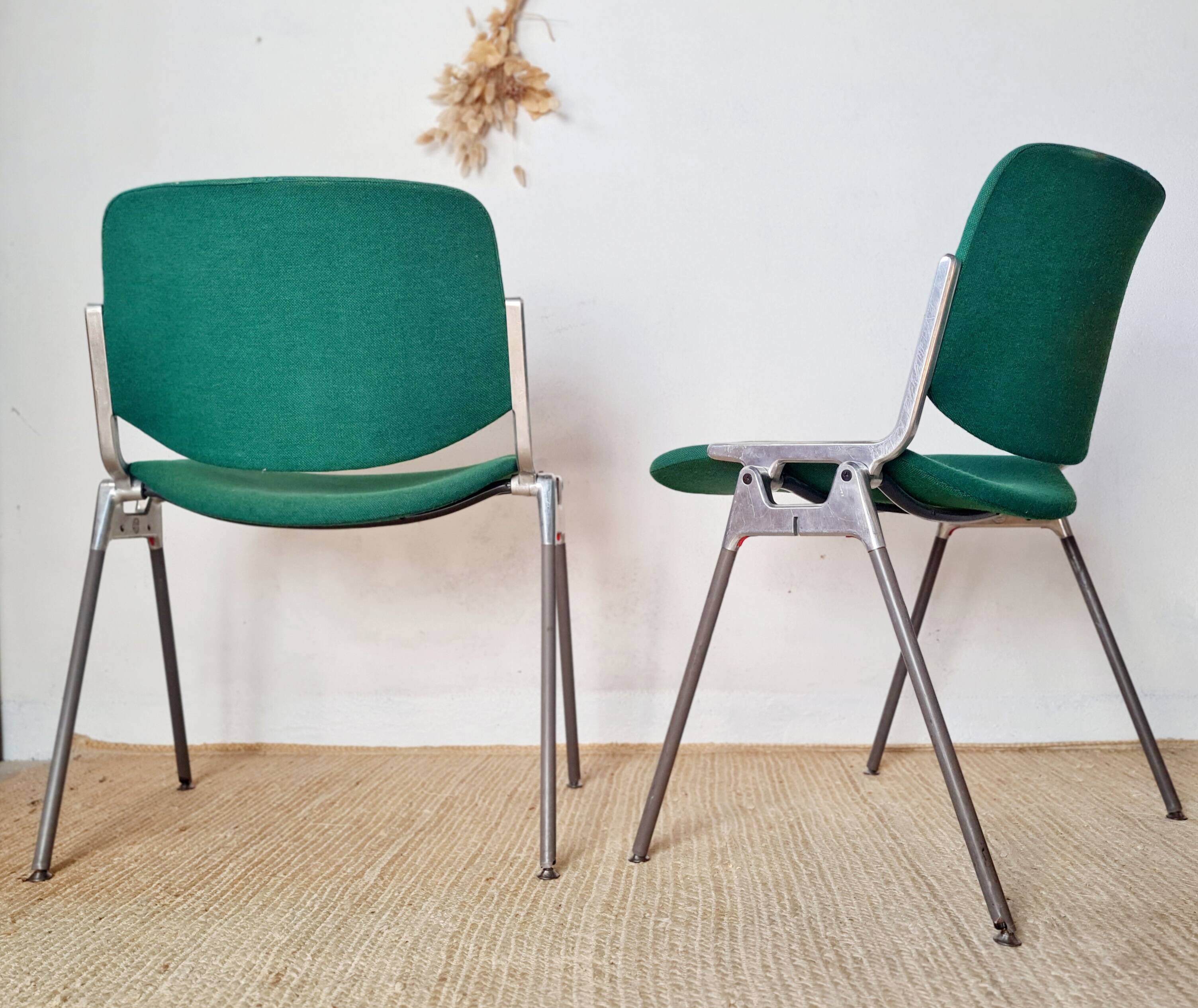 2 chairs by Giancarlo Piretti for Castelli, 1970