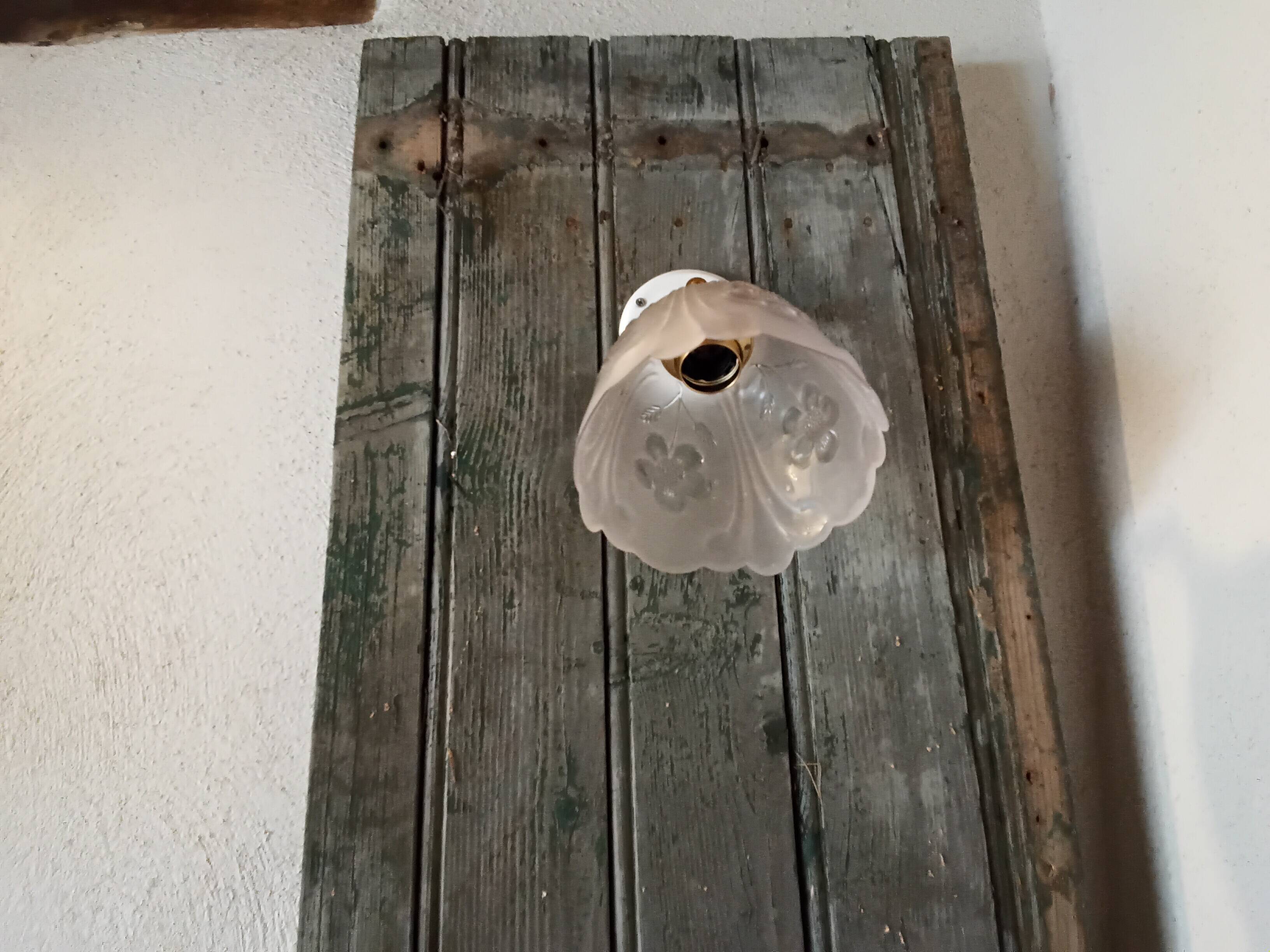 Applique murale vintage en verre dépoli