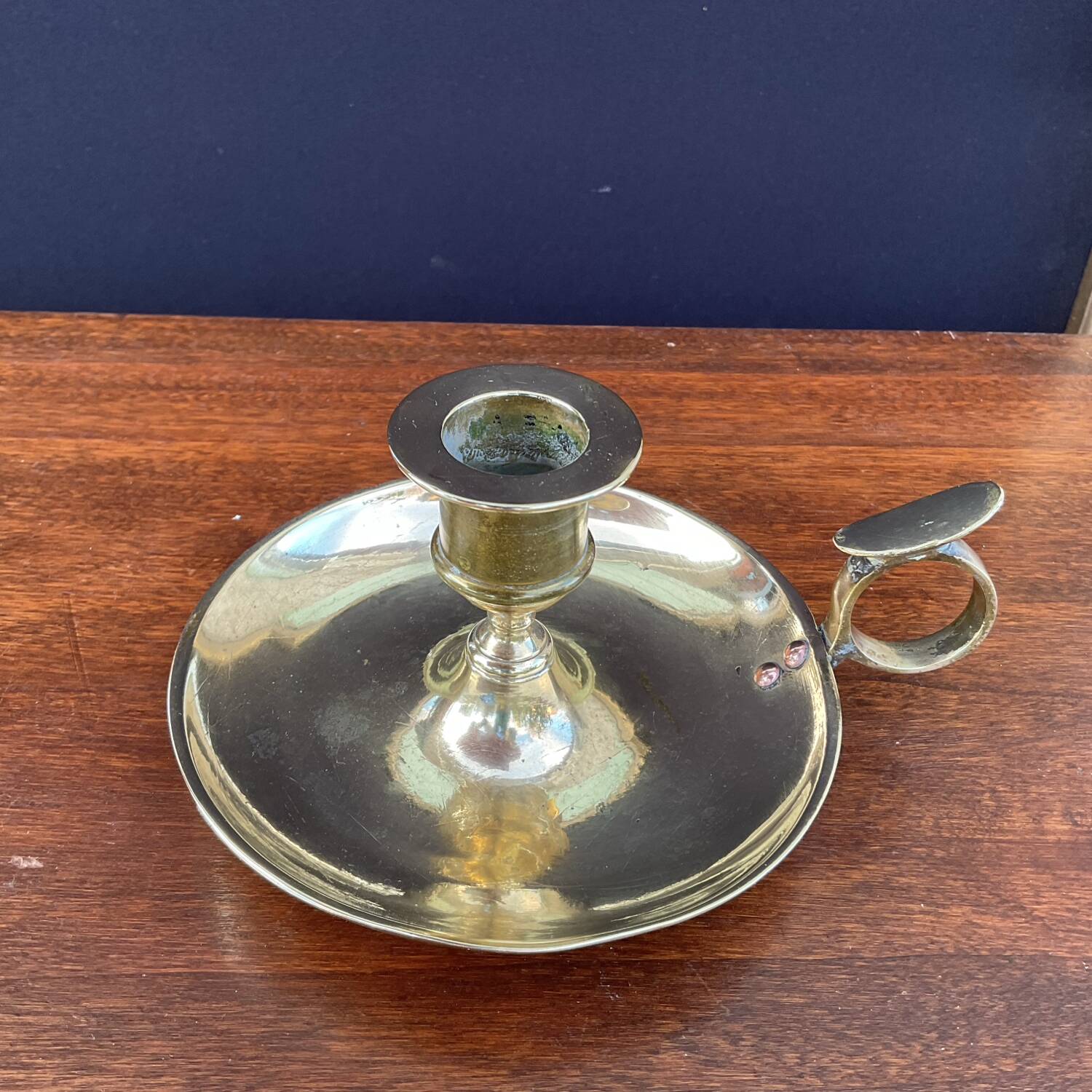 Cellar rat candle holder