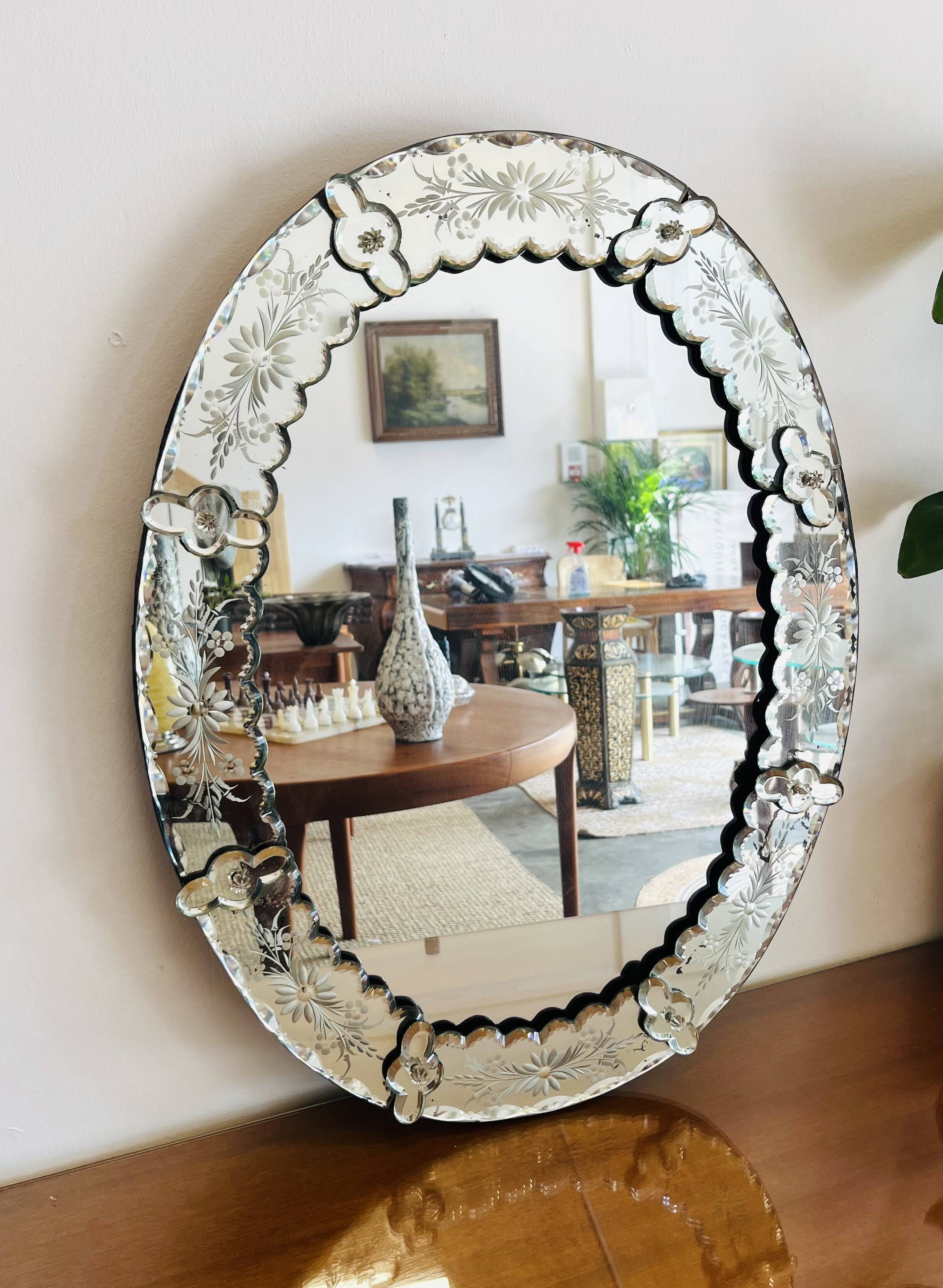 1950s Oval Venetian Glass Mirror - 636008