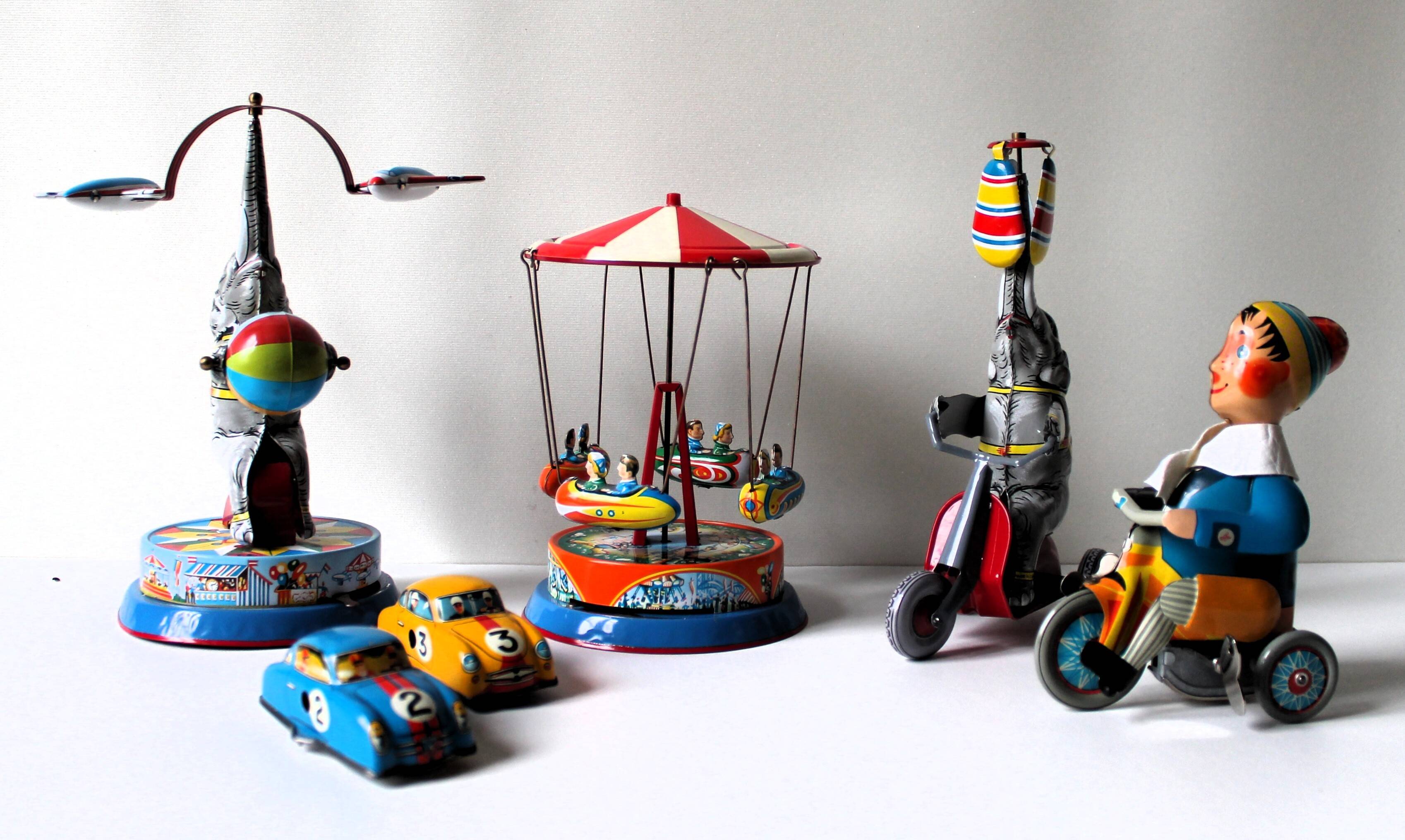 Vintage mechanical toy 'jw /germany western'/carousel