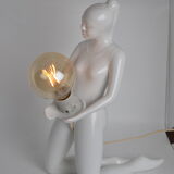 Lampe femme