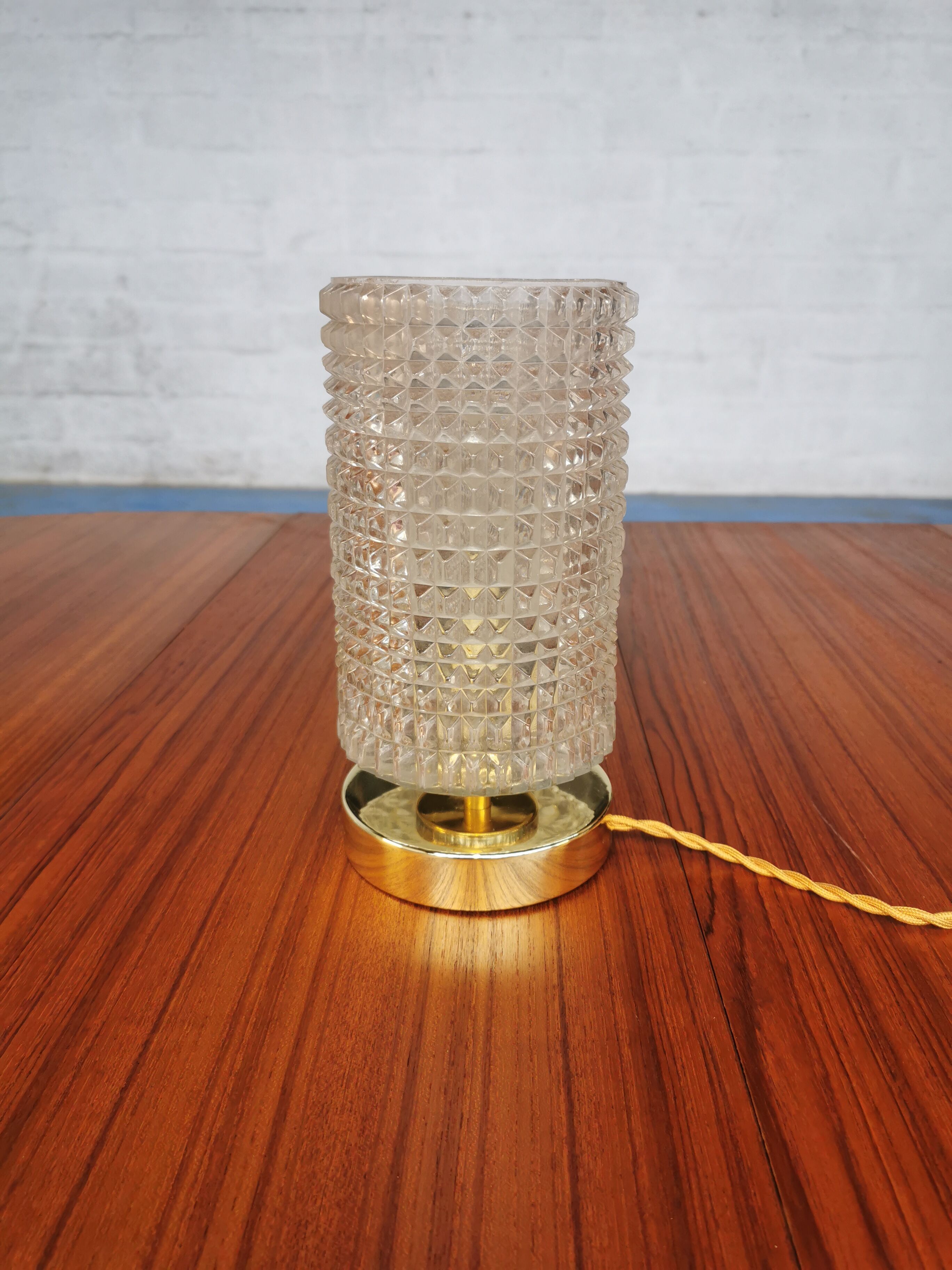 Table lamp with pressed glass globe