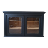 Old showcase