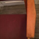 Chaise aux pieds compas au design scandinave