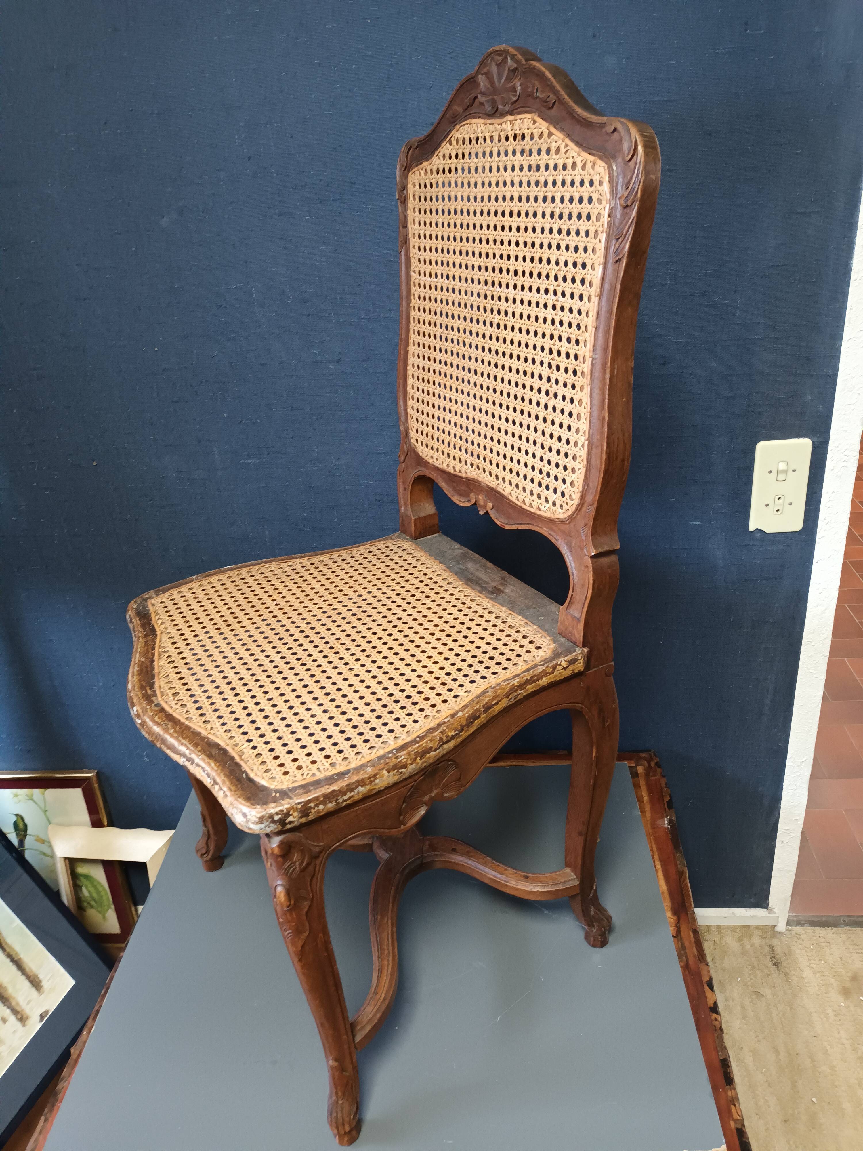 Chaise style Louis XV
