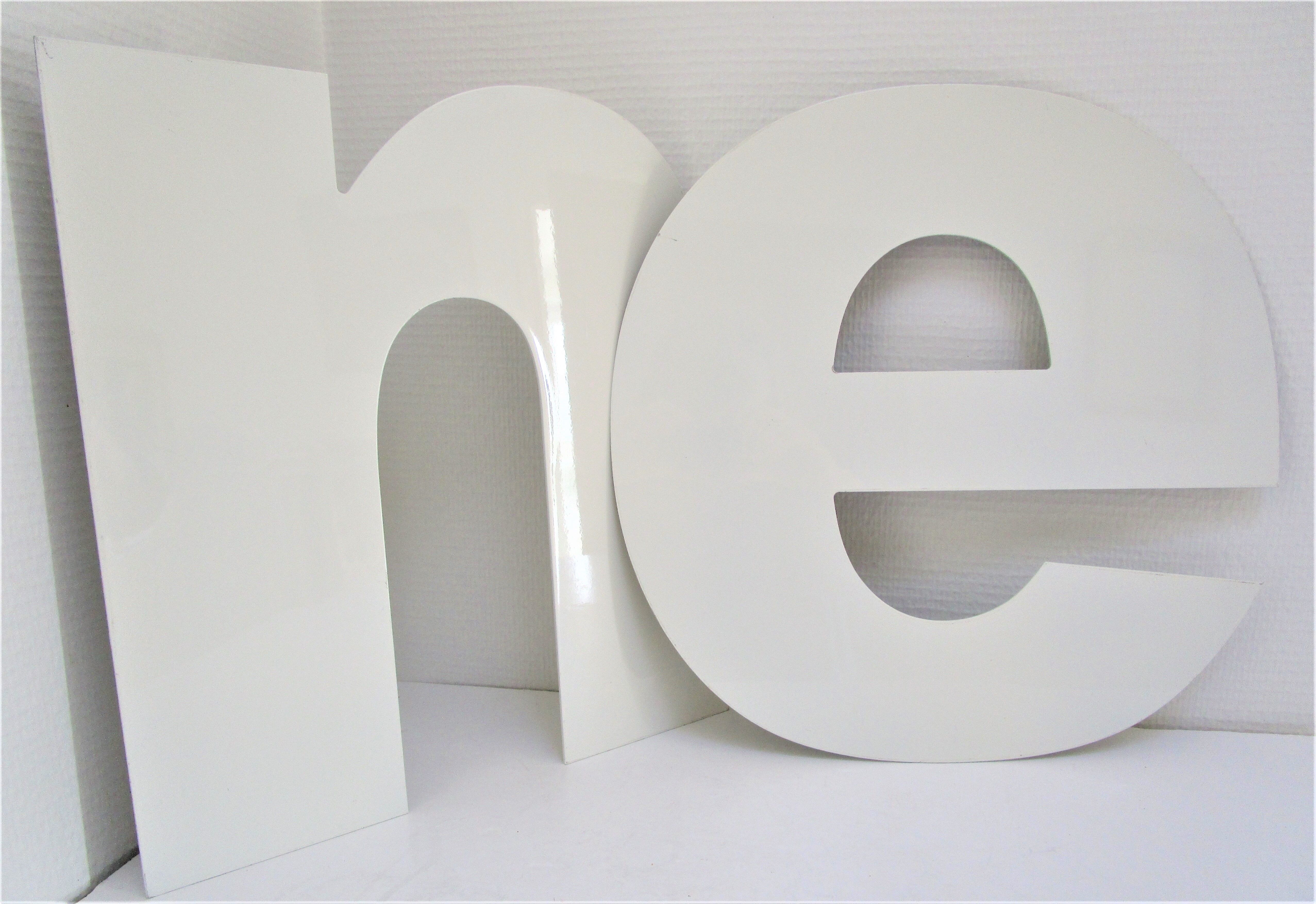 Letters of sign E and N metal lace white vintage