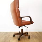 Office chair in upholstered skai