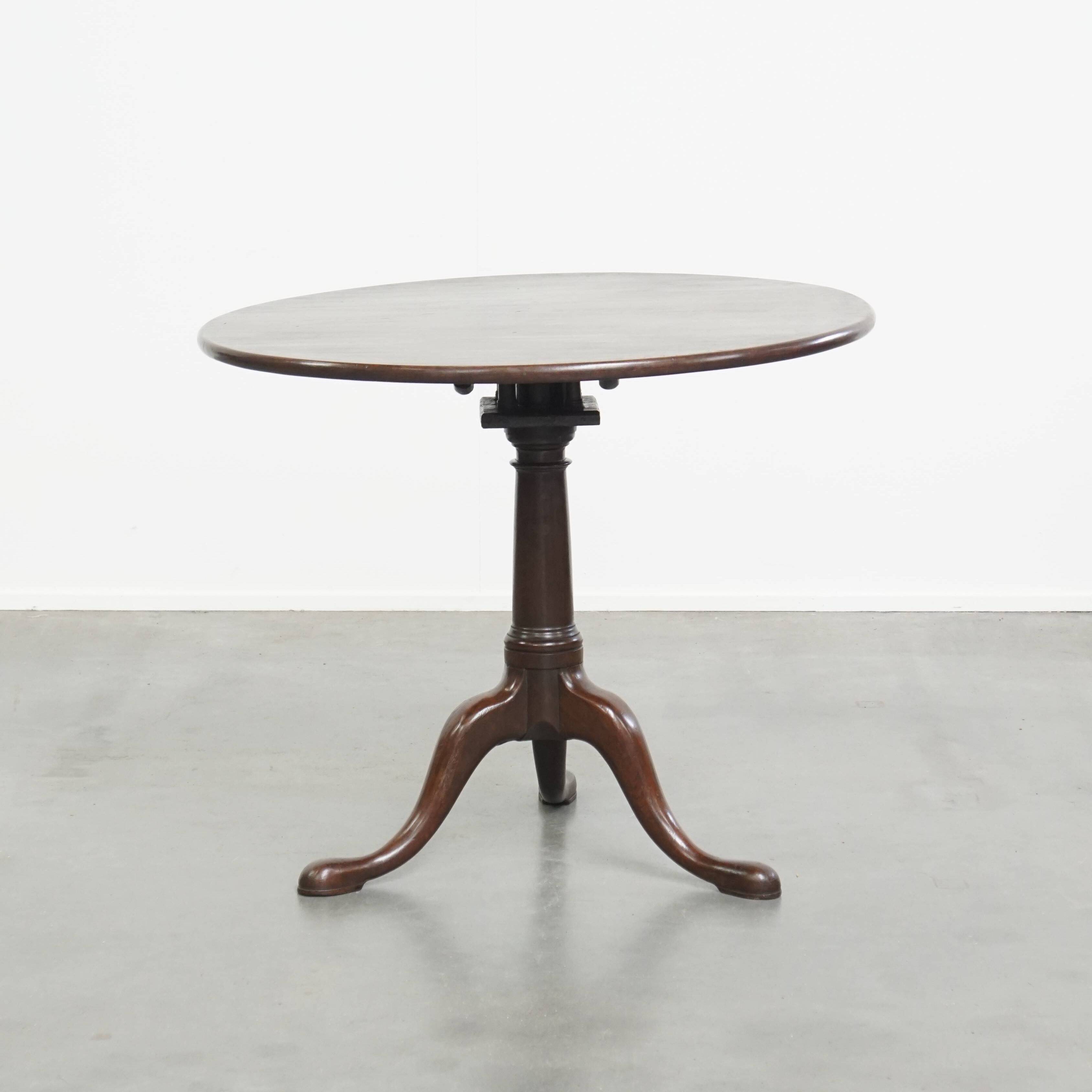Table pivotante et inclinable en forme de cage à oiseaux, style anglais, du XVIIIe siècle