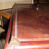 Handy vintage leather