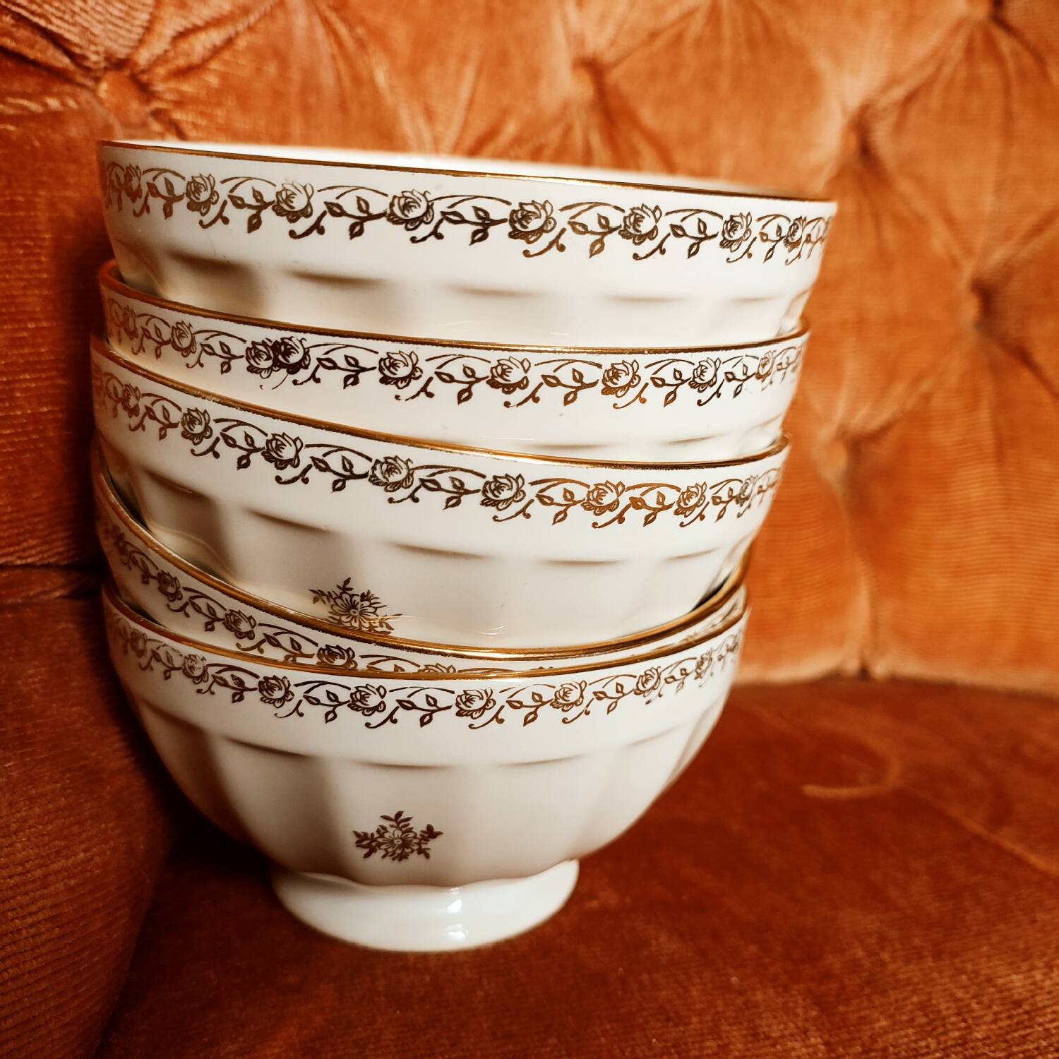 5 old porcelain bowls
