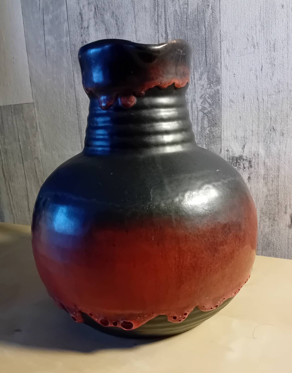 West German ceramic vase/jug, Fat lava black and red