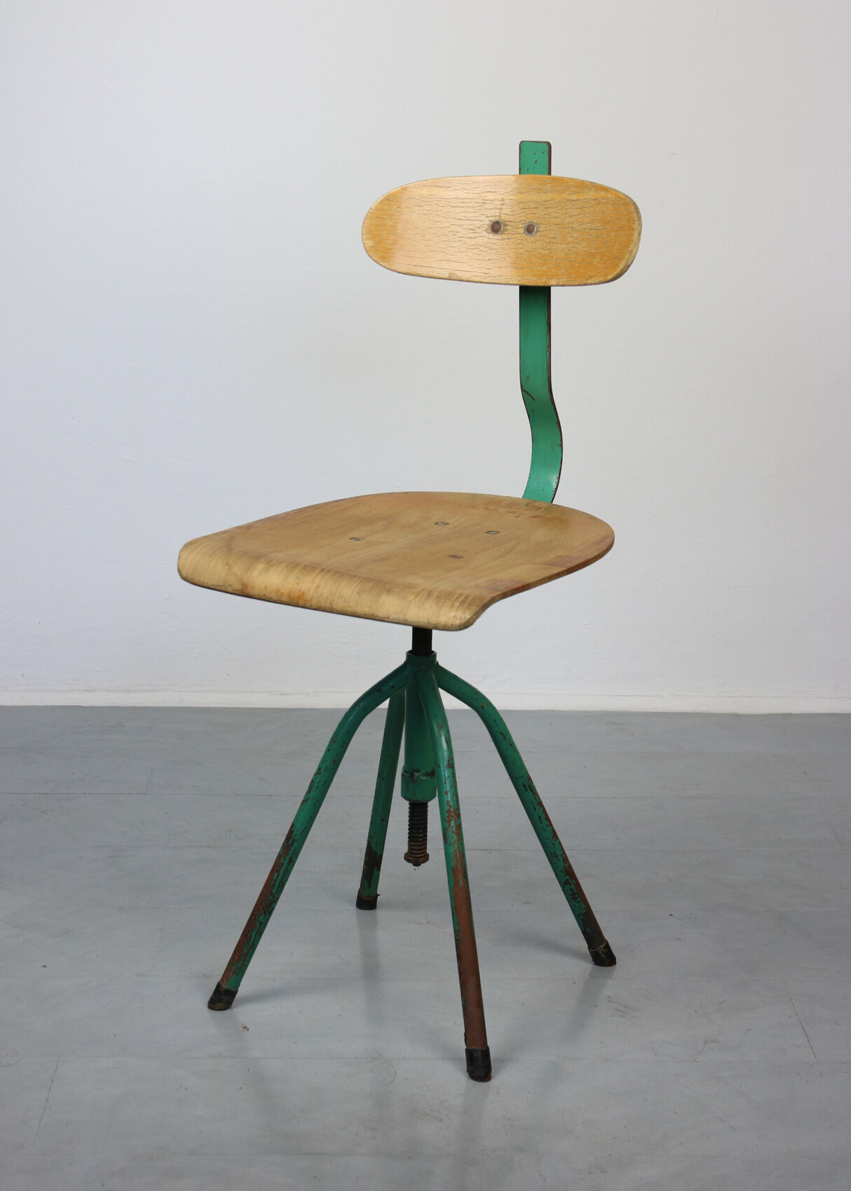 Set of 2 industrial mint green swivel chairs, 1960