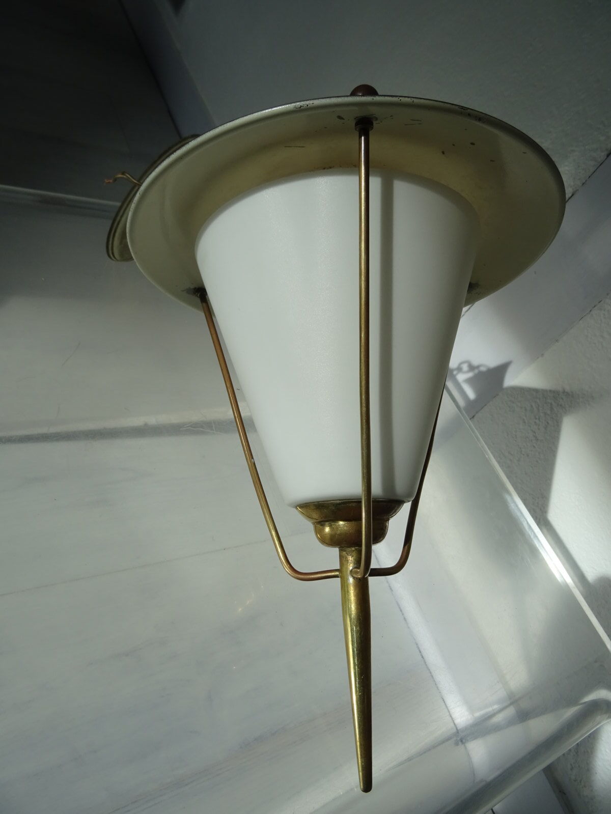 Hanging Lantern House Arlus 1950