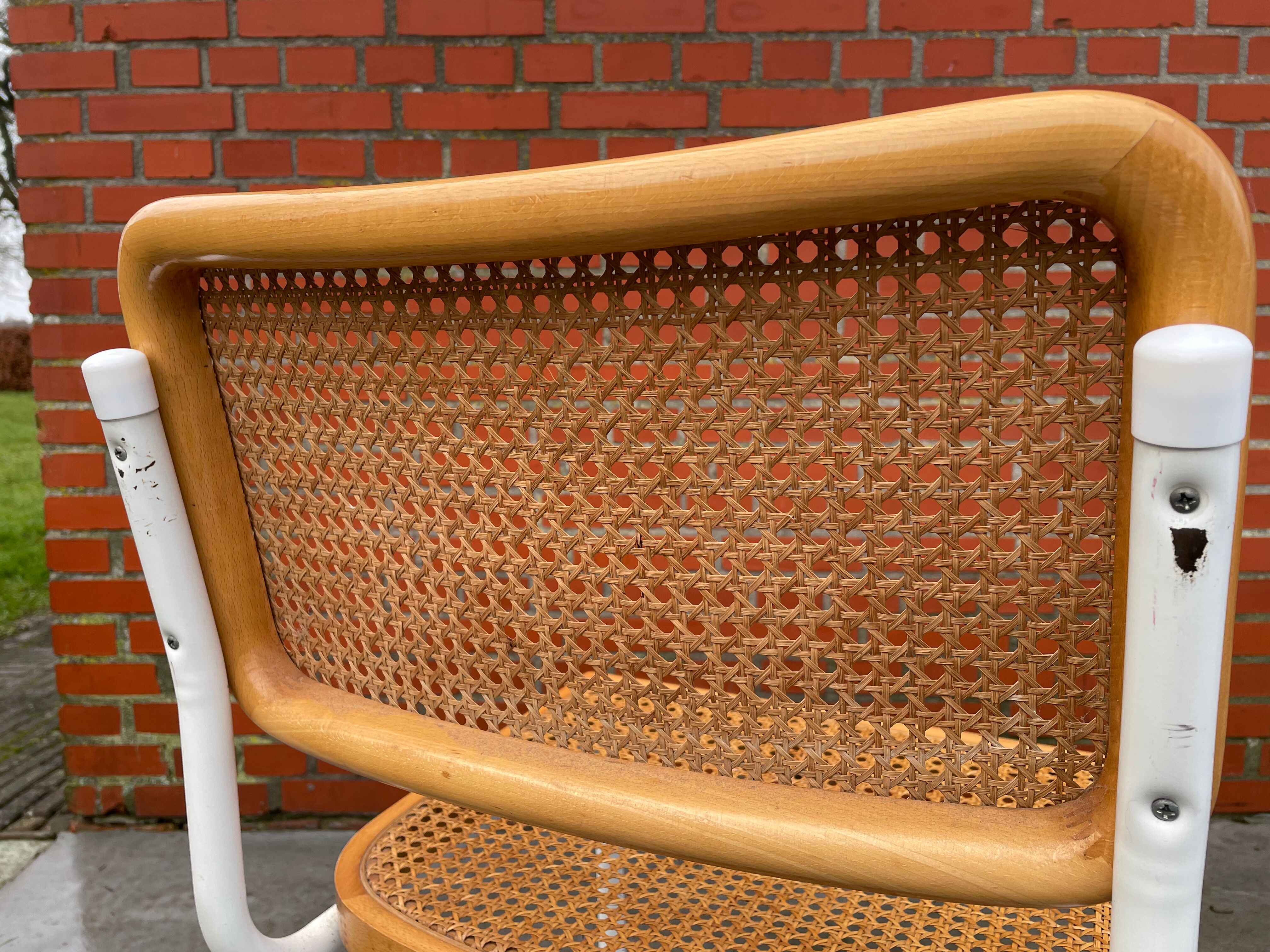Ensemble de 4 chaises modèles Cesca de Marcel Breuer