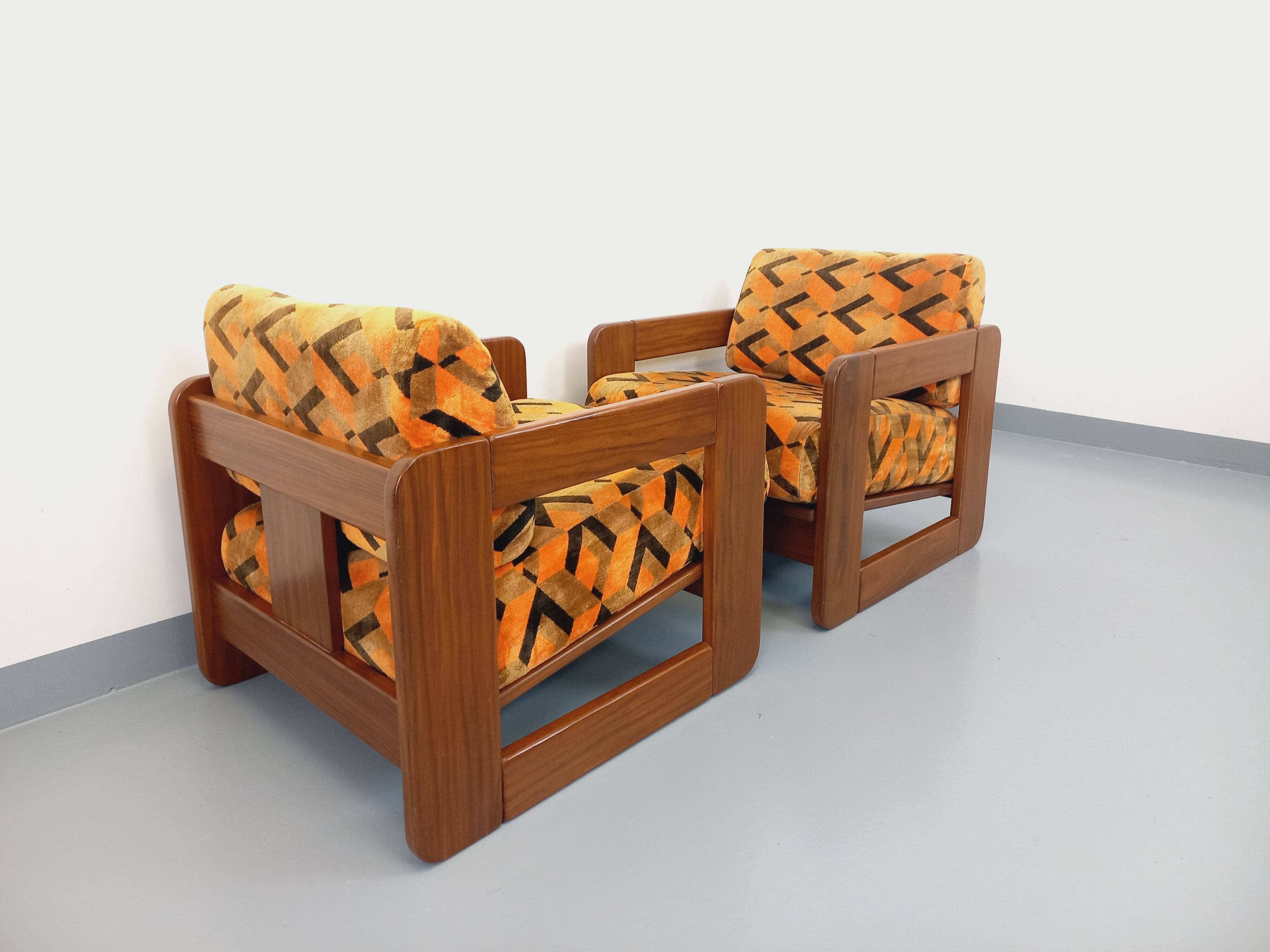 Pair of vintage walnut and velvet fabric sleigh armchairs from the 70s