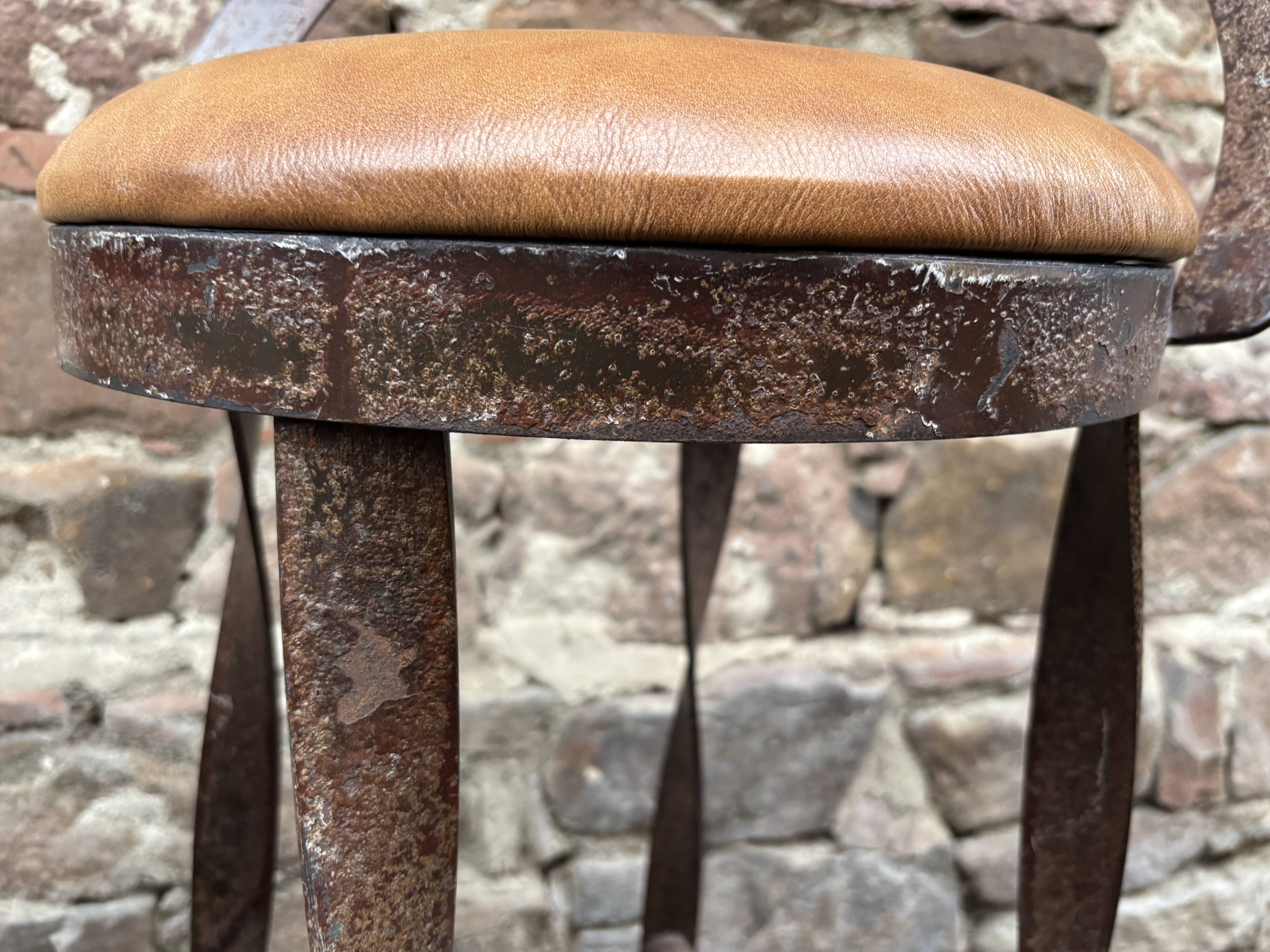 Set of 4 bar stools restaurant pub tavern metal 1970s