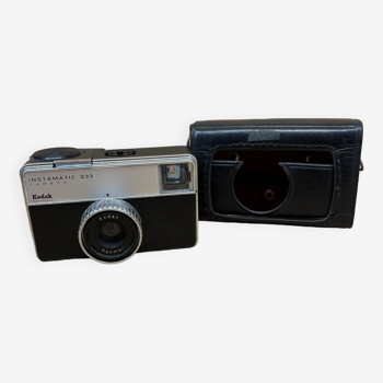 Instamatic 233 camera