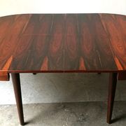 Round extendable table in rosewood 1960s