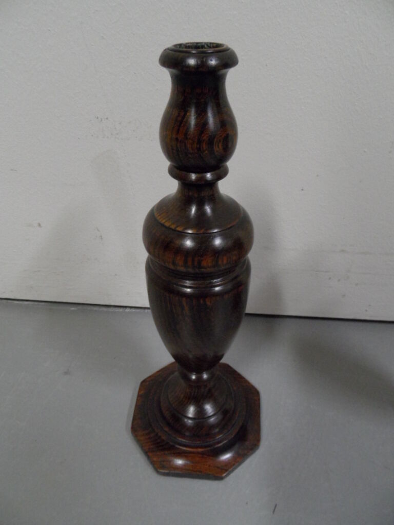Bougeoirs en bois des années 30