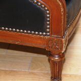 Paire de fauteuils style Louis XVI
