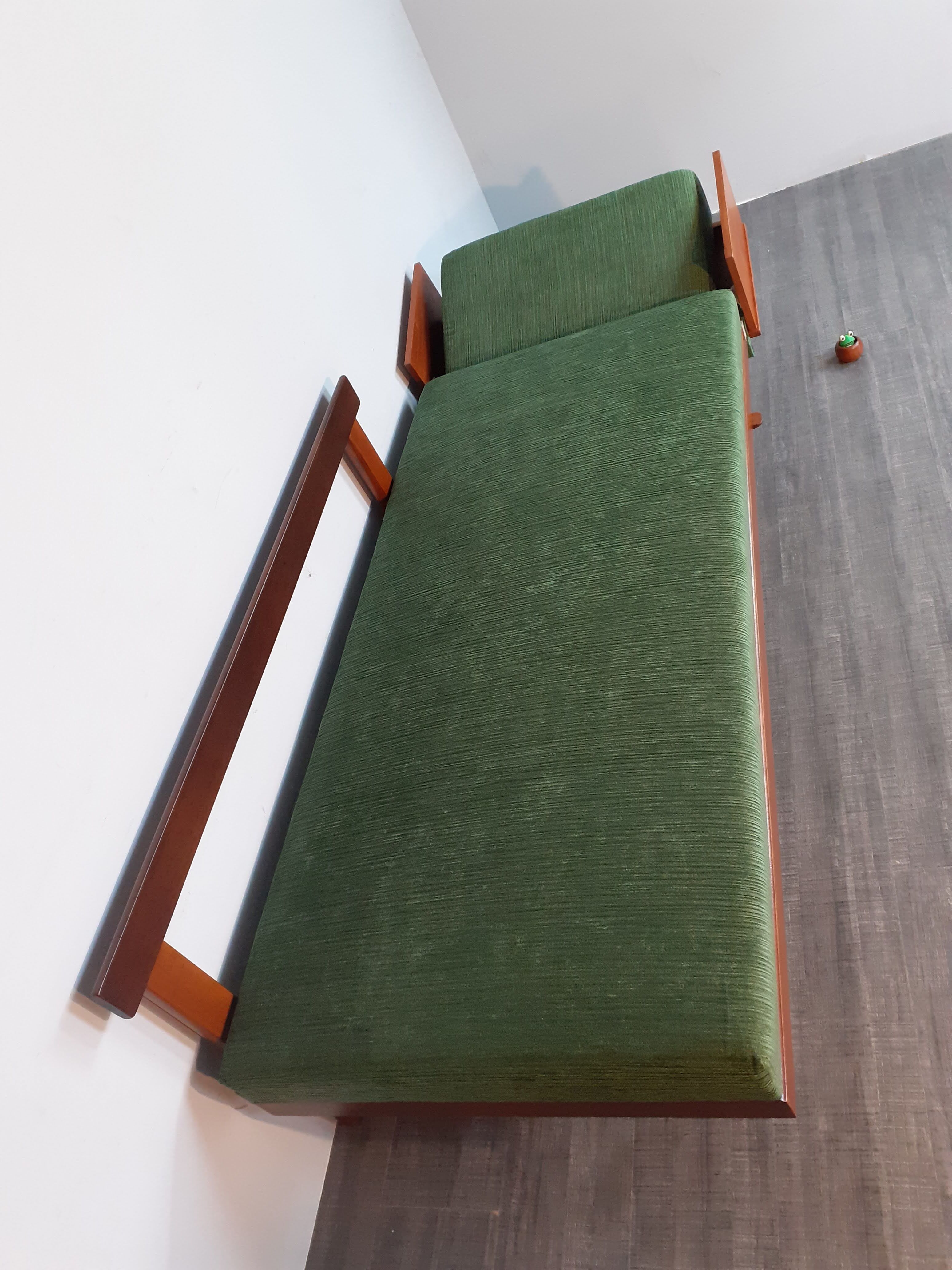 Living room set 2 Norwegian daybeds Ingmar Relling and teak corner table