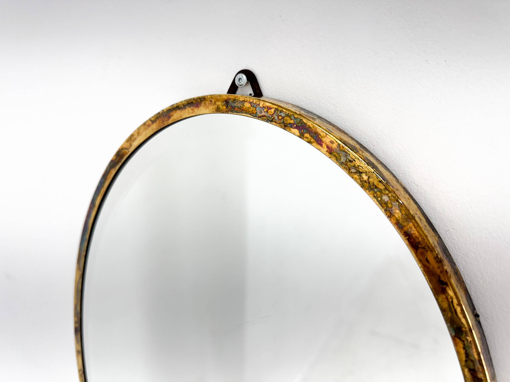 Miroir mural vintage en laiton à facettes, France