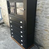 Meuble de métier a tiroirs et portes coulissante