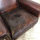 Paire de fauteuils à ailes en cuir de mouton brun foncé vintage