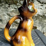Zoomorphic pitcher cat