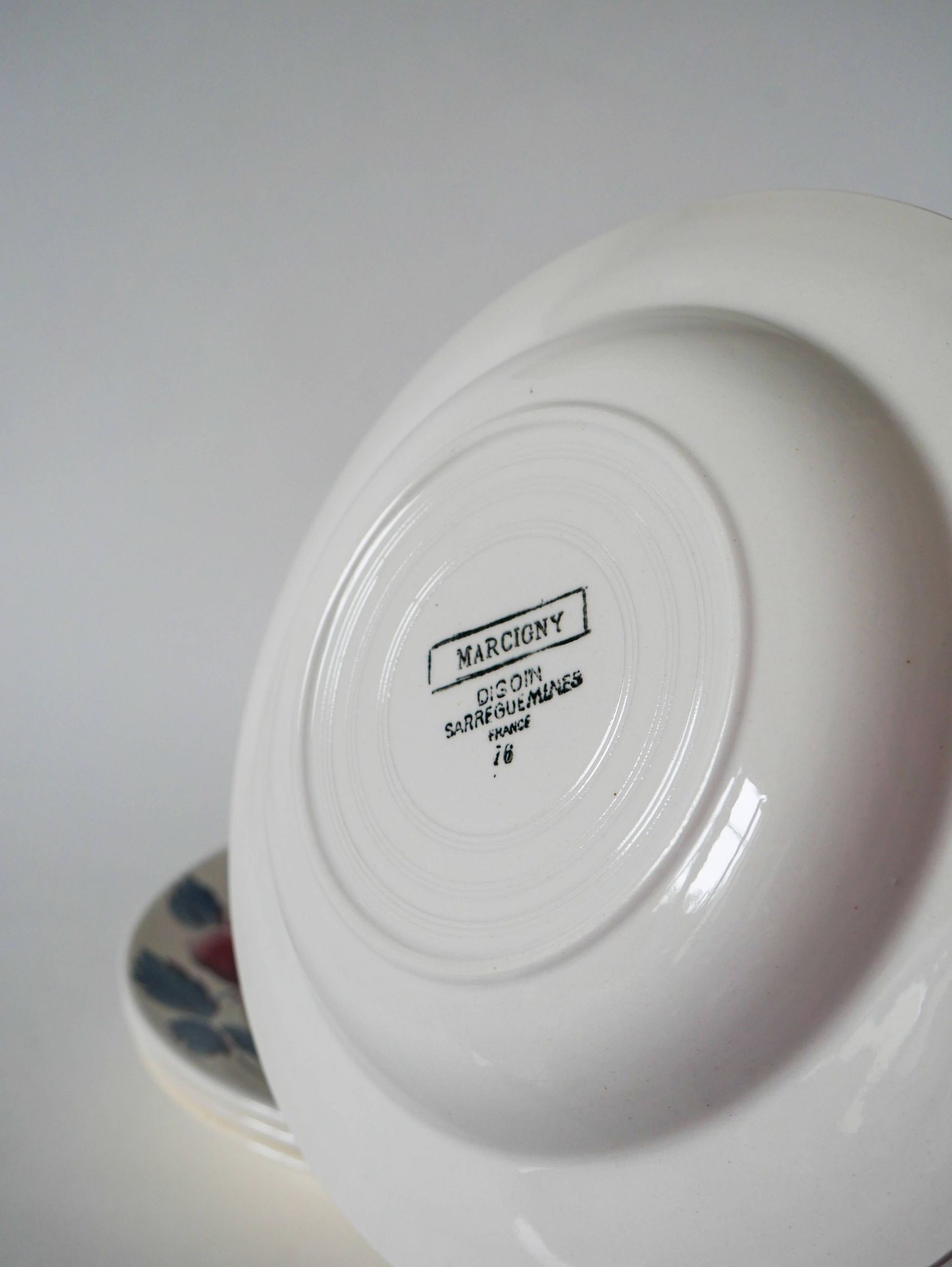 Set of 6 mismatched soup plates Badonviller model "Mireille" and Digoin Sarregumeines model