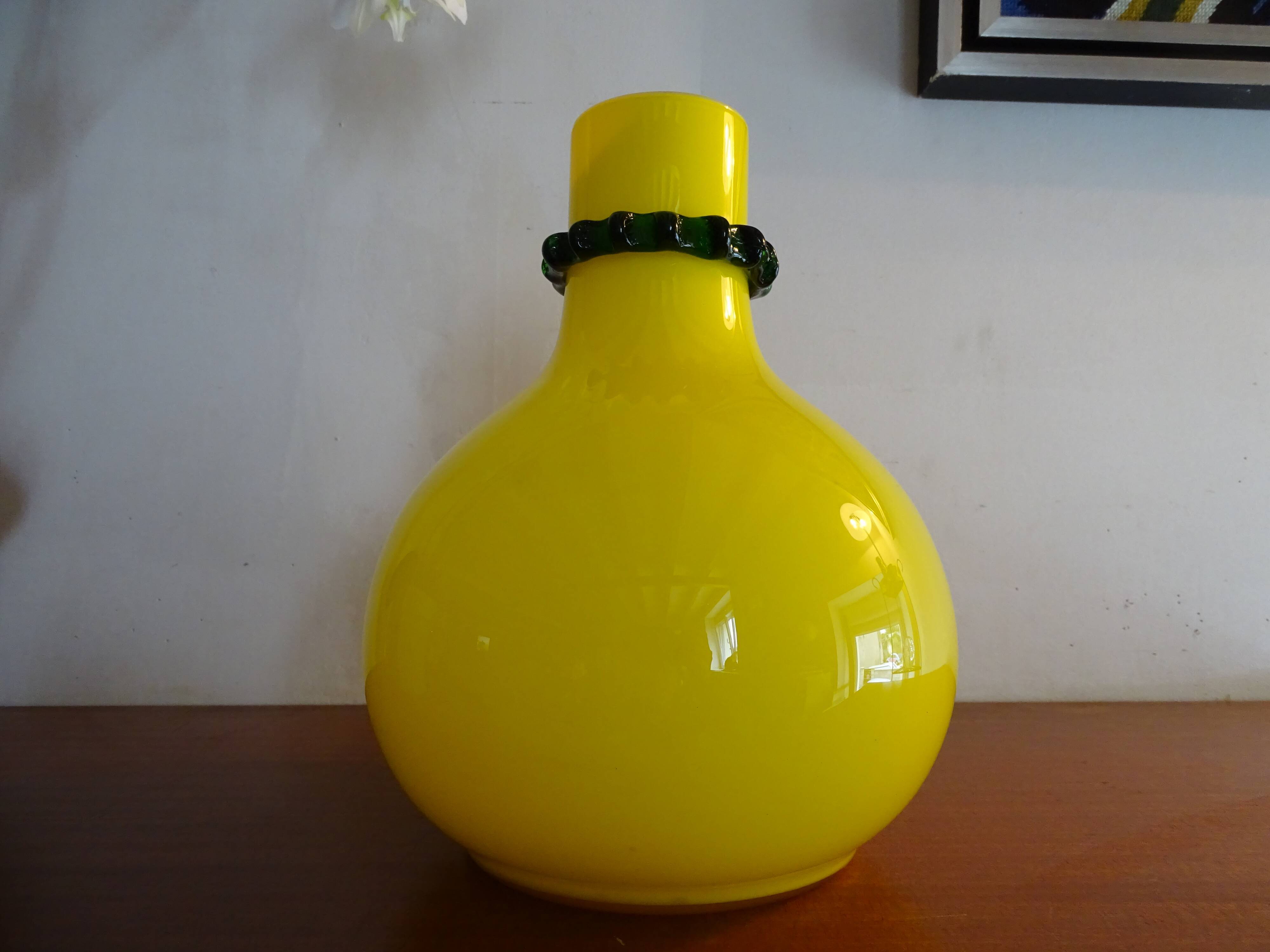 Vase ball glass murano lemon yellow