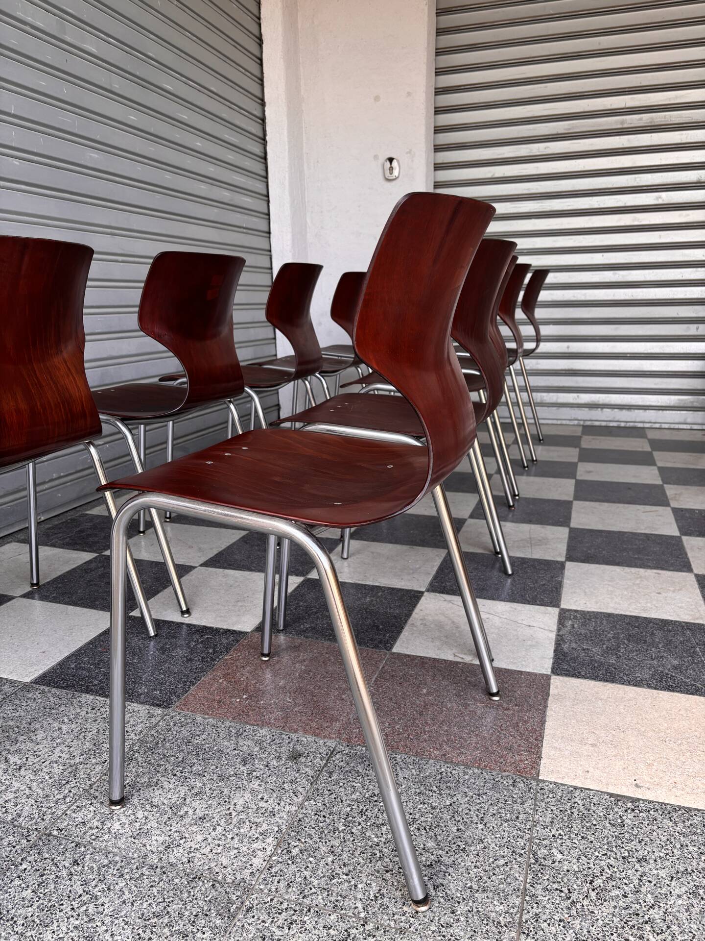 Lot de 10 chaises Pagholz
