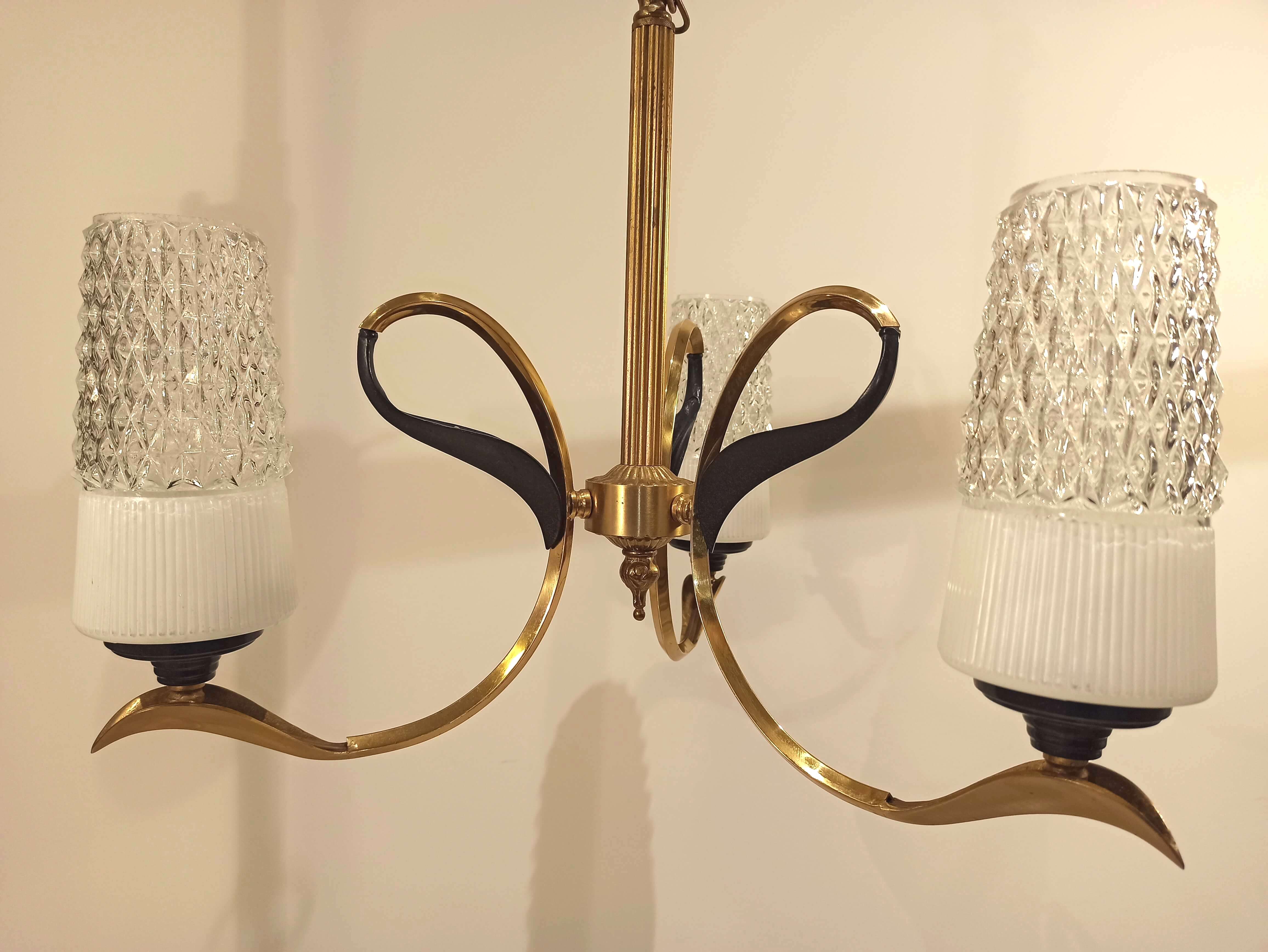 Vintage chandelier 3 burners brass gilded globes opaline glass white striated