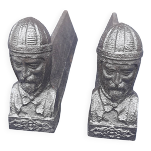 Paire de chenets en fonte