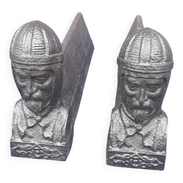 Paire de chenets en fonte