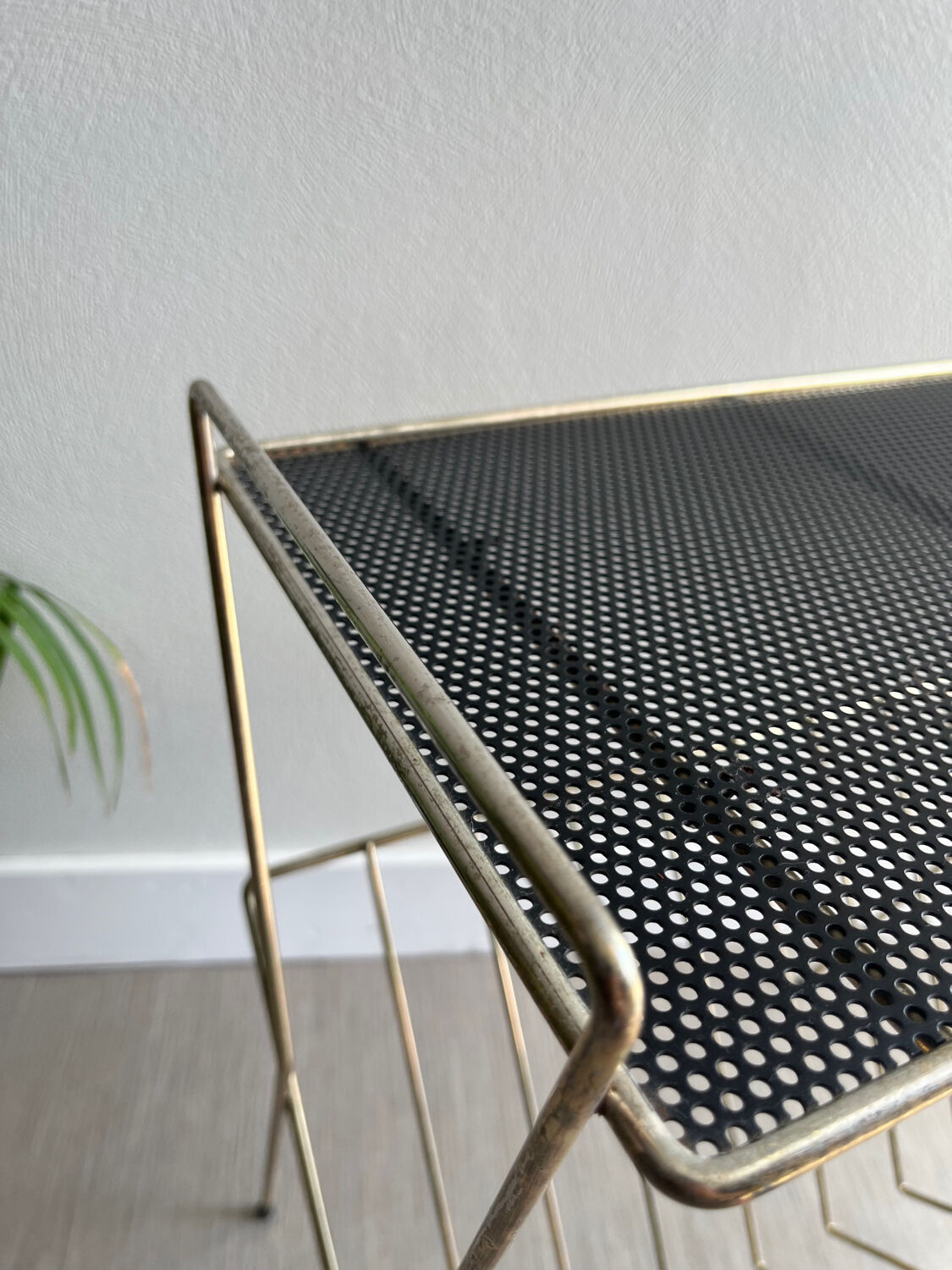 Vintage side table / gold end table / accent table