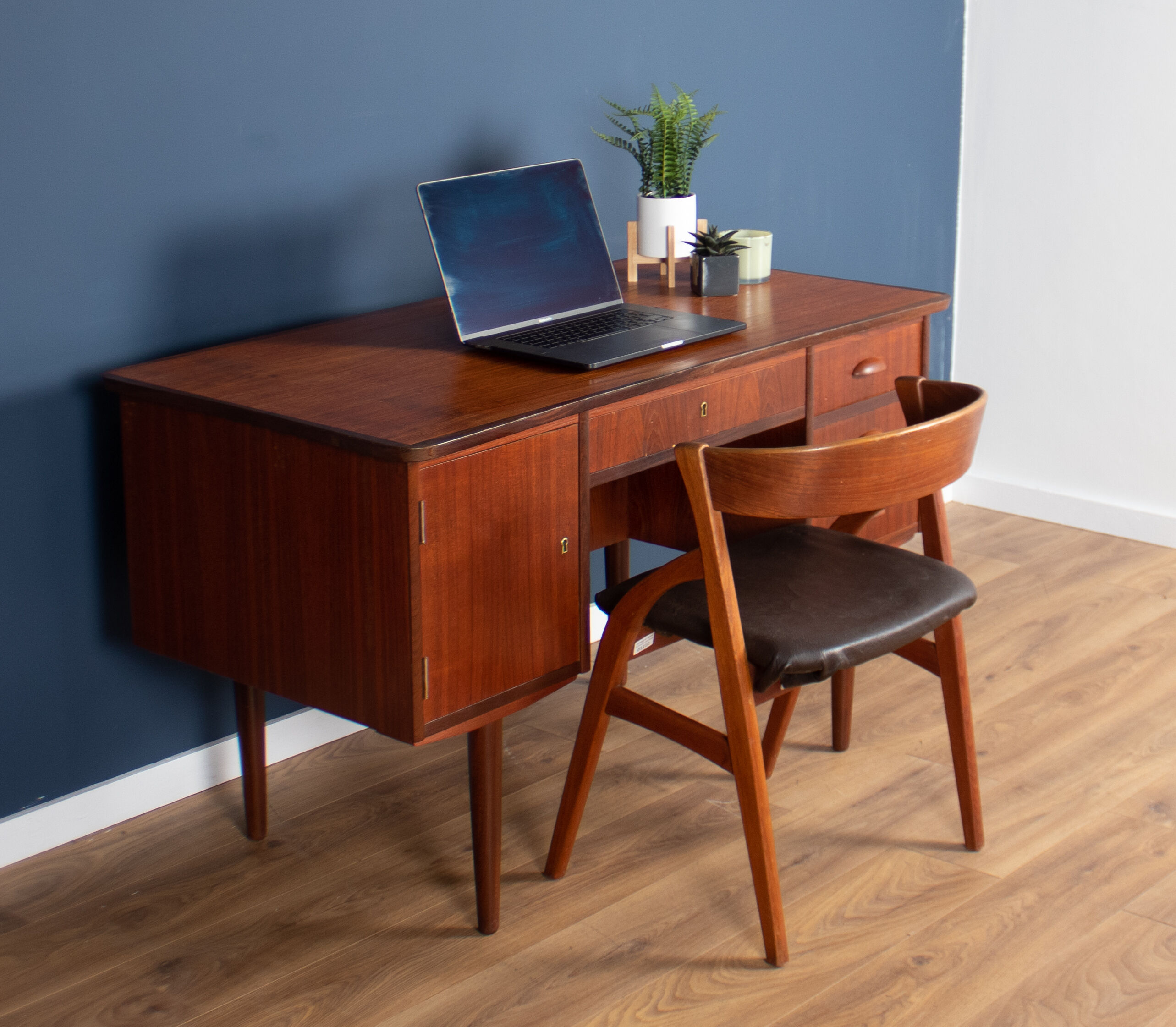 Teak 1960s Danish mid century desk made in Denmark