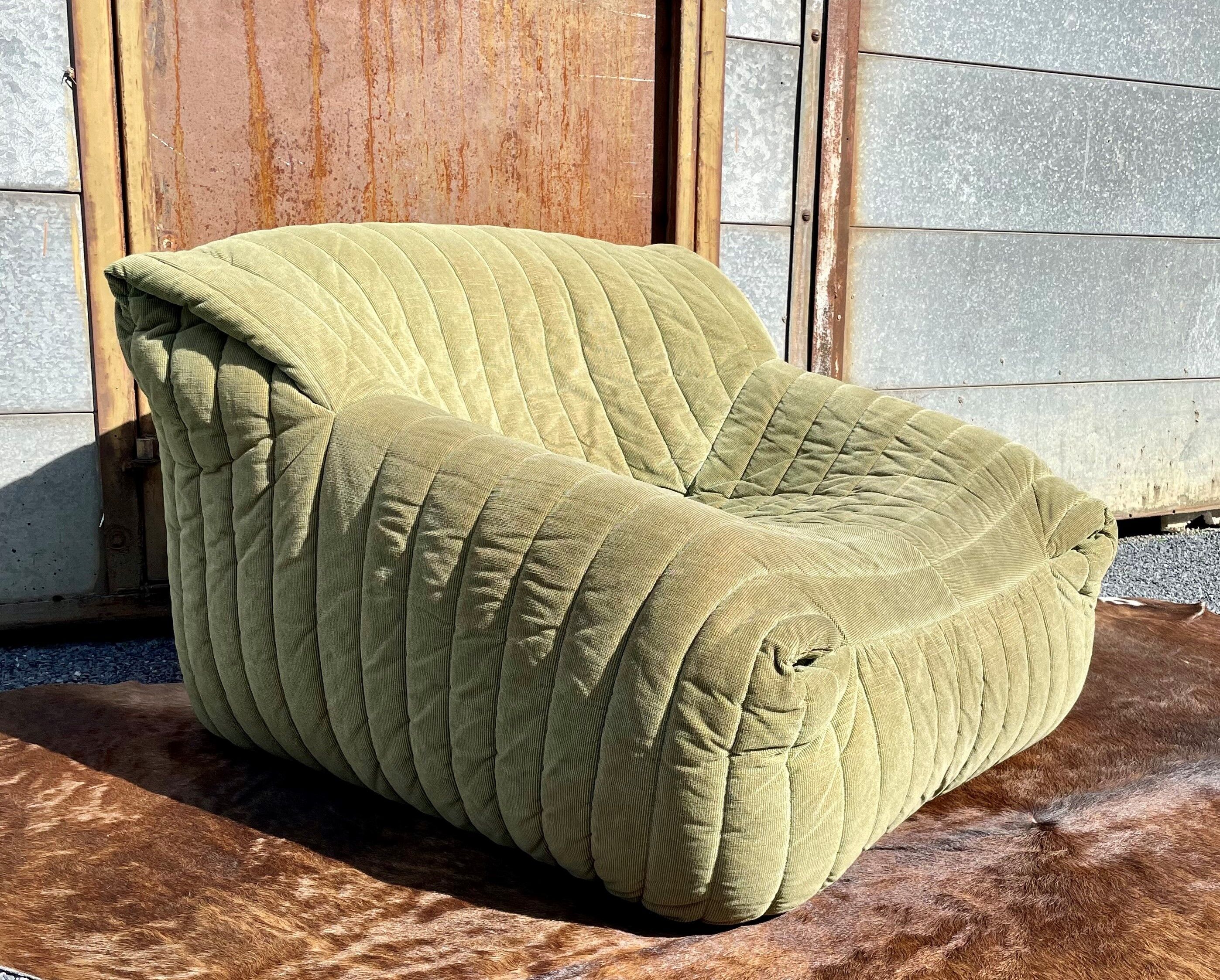 Sandra Cinna armchair by Anna Hieronimus