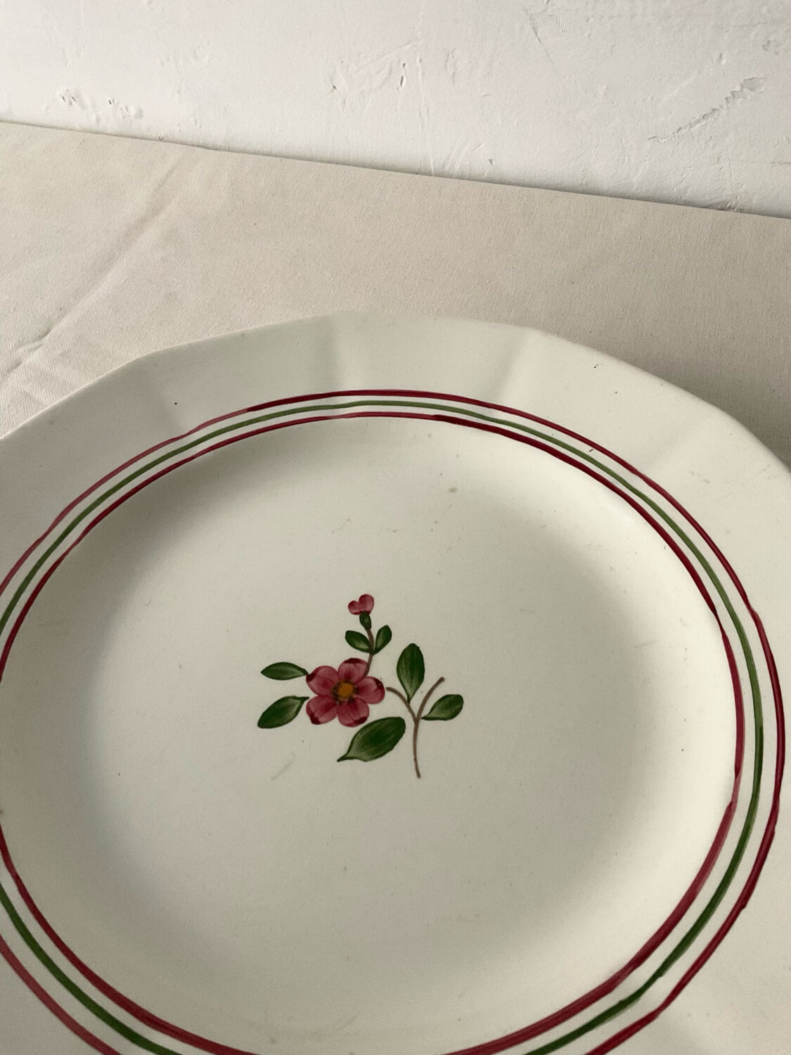 Large antique plate Sarreguemines model Armelle - hand-painted