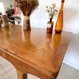 Extendable dining table in NATHAN teak