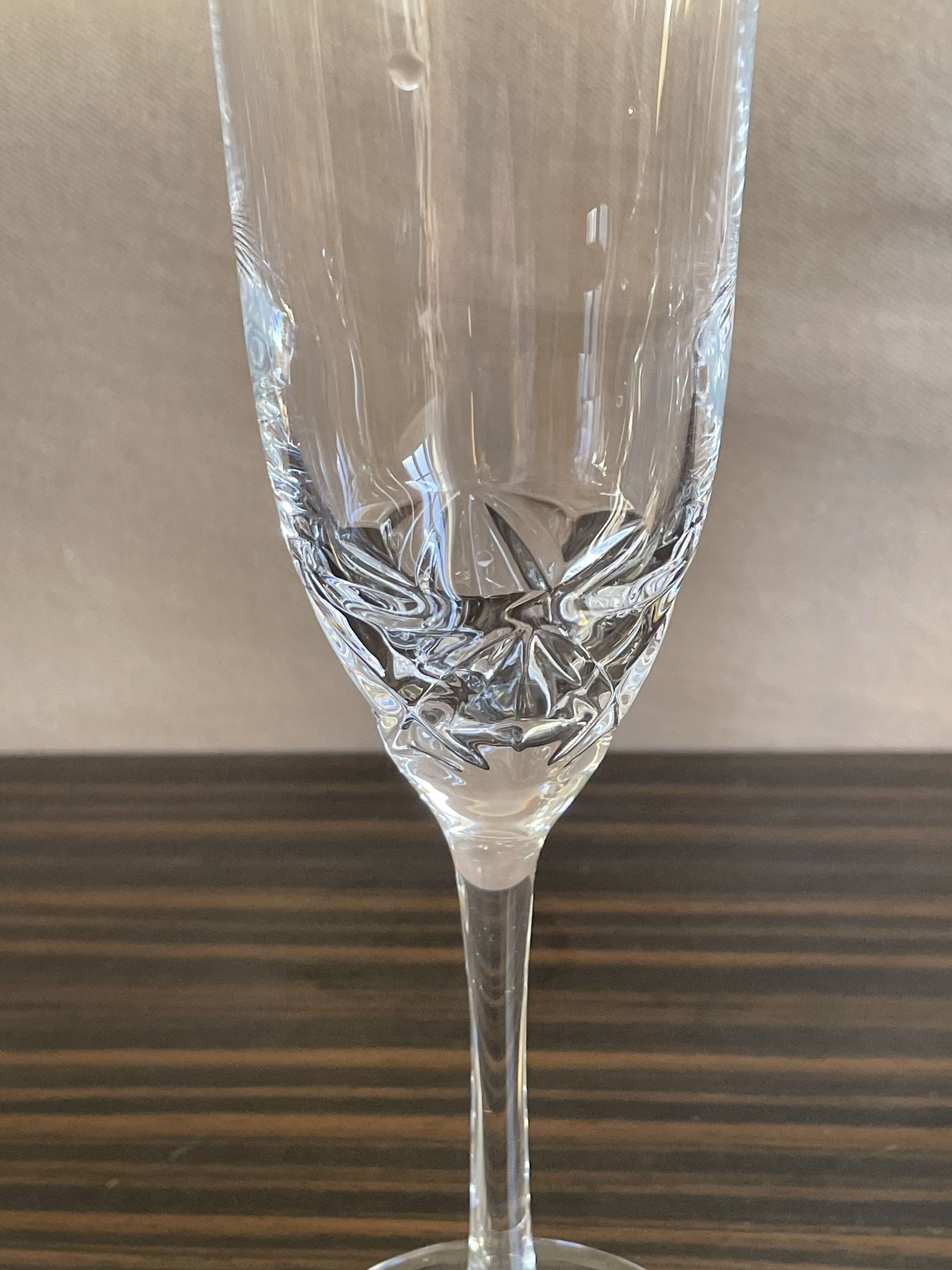 4 champagne flutes arc France h 21 cm vintage