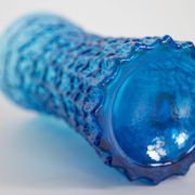 Pichet d'eau ou de jus en verre bleu du milieu du XXe siècle