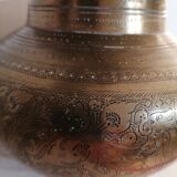 Pot à eau (vase) bénite antique en laiton d'Inde