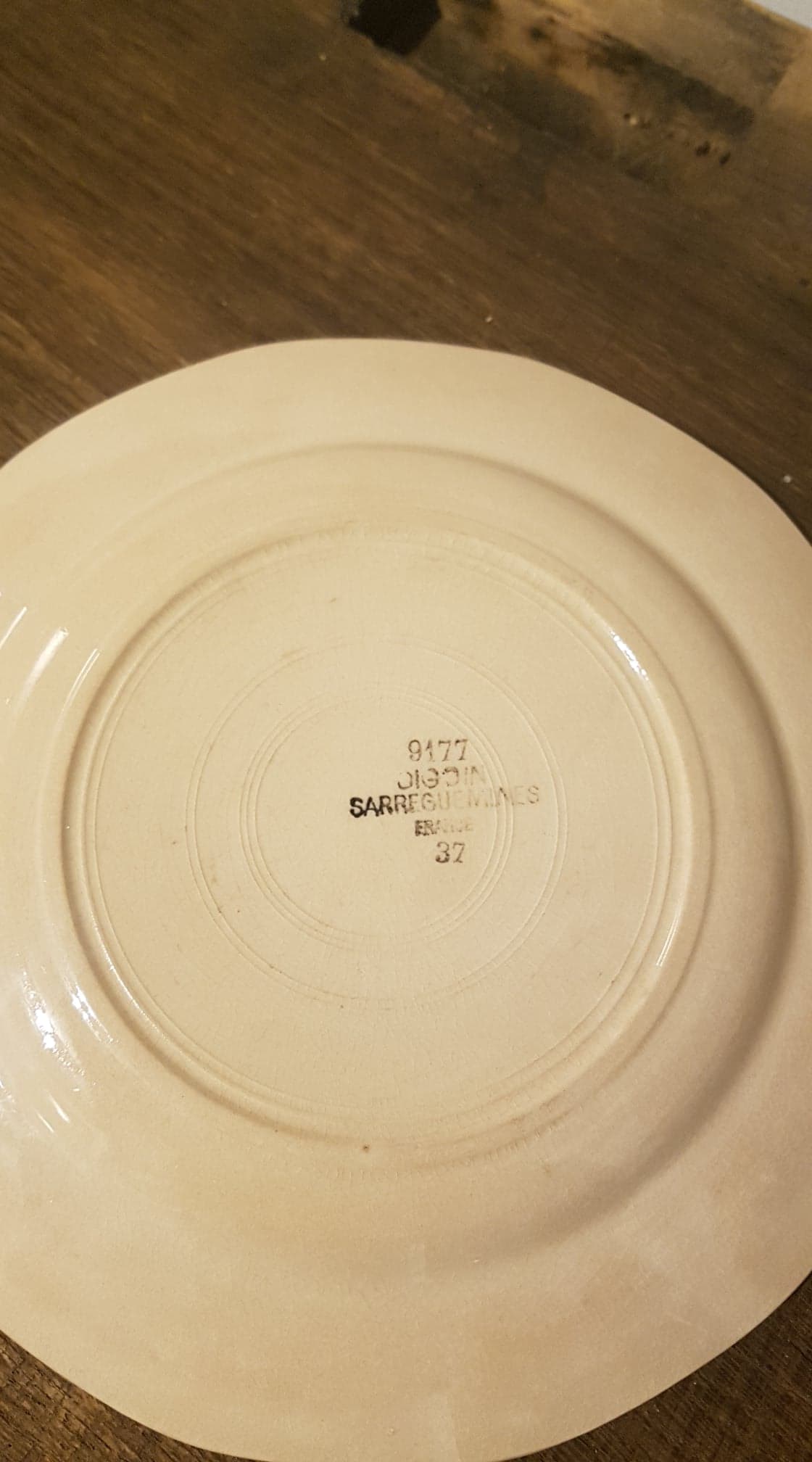 Lot of 2 plates Digoin Sarreguemines model 9177