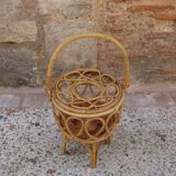 Worker round rattan basket