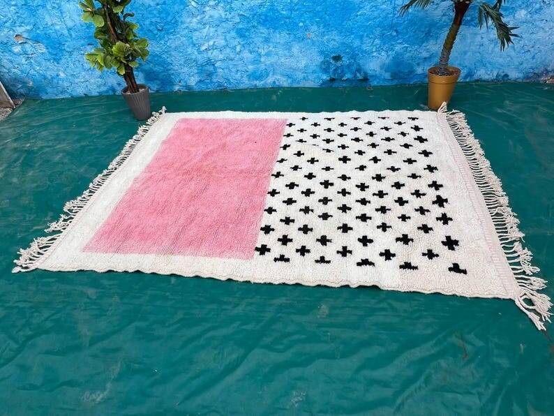 Handmade Moroccan Rug 250cm x 150cm