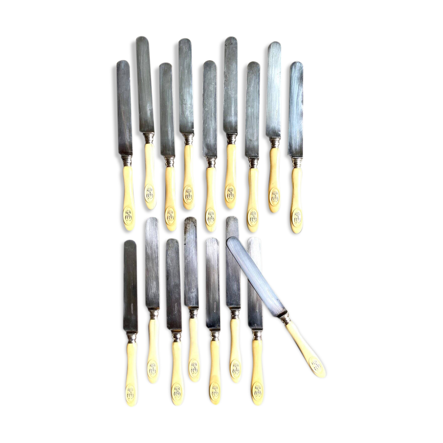 17 knives in steel, silver and monogrammed bone JE, late nineteenth century