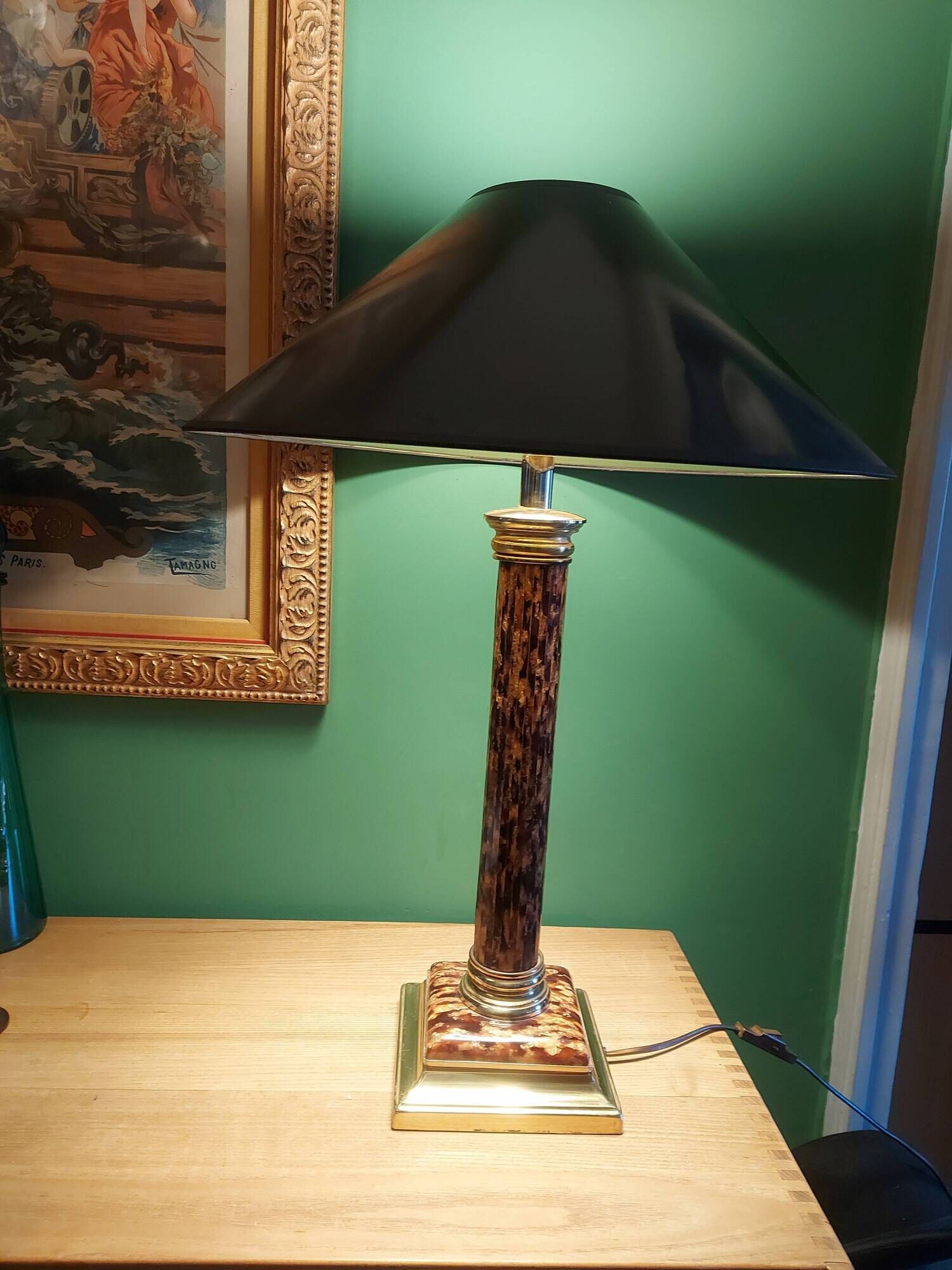 Lamp foot column tortoiseshell way of the house Le Dauphin